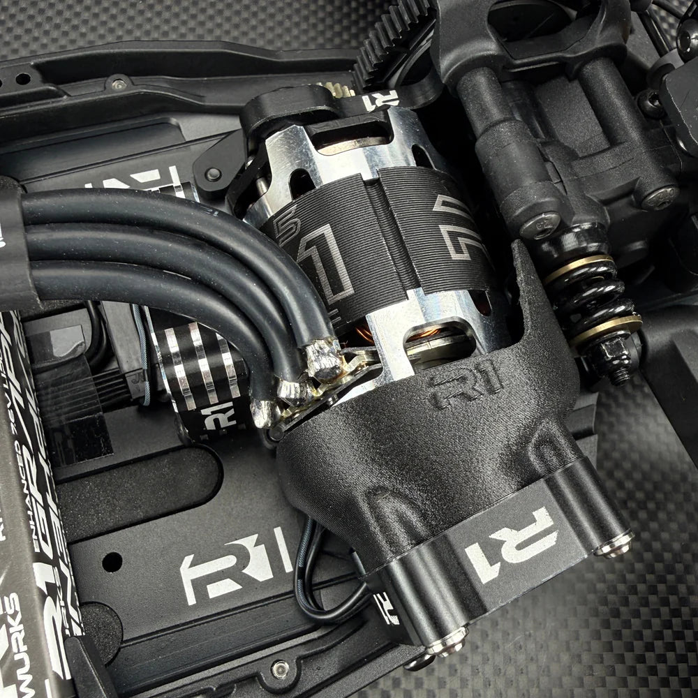 R1WURKS R1B Lightweight 30mm Fan Shroud